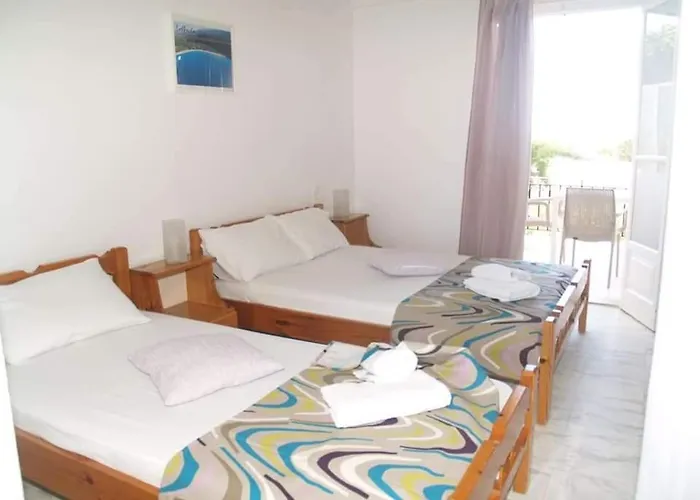 Lazaris In Agios Ioannis Lefkada * אגיוס יואניס